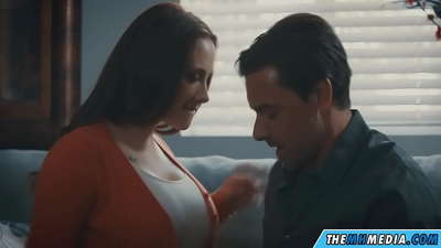 Seks romantis dengan ibu berdada baik